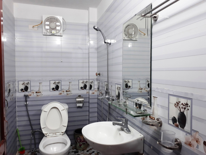 Bathroom, Nha Nghi Son Lam Babe Panorama, Ba Bể