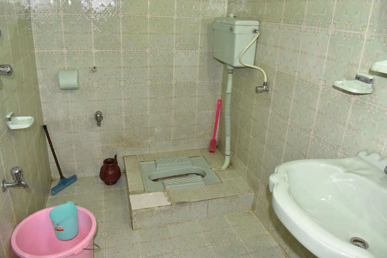 Bathroom, Snow Land Hotel Kaghan, Hazara