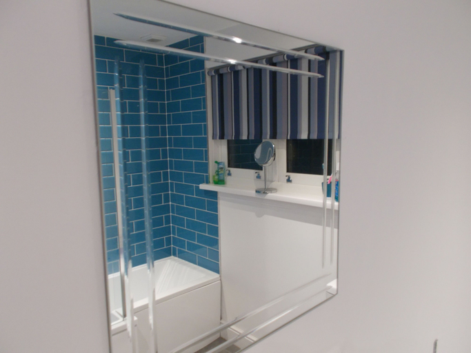 Bathroom 3, Bluebell Bank, Dumfries and Galloway
