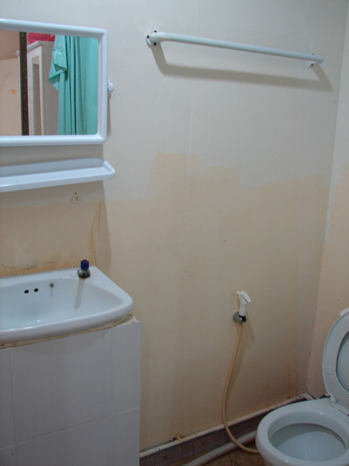 Bathroom 2, Lucky House Dorm Room - Hostel, Mueang Krabi