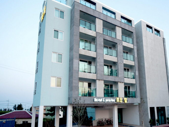 Bowhill Pension, Seogwipo