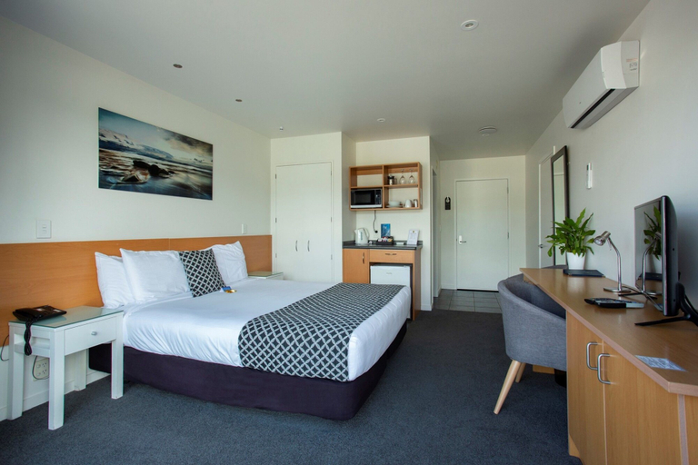 Bedroom 3, Harbourside Lodge, Nelson