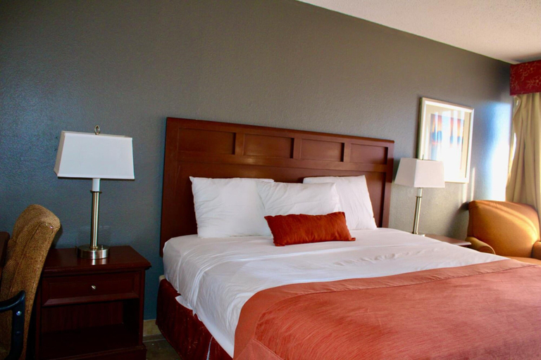 Bedroom 3, La Vista Inn, Pasco