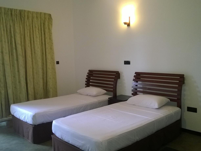 Bedroom 4, Blue Fox Holidays, Hikkaduwa