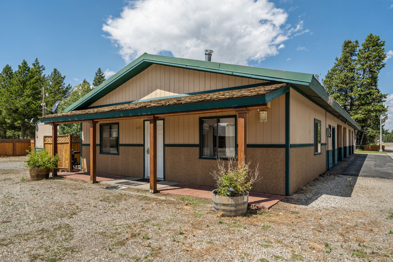 Exterior & Views 2, Alpine 2, Gallatin