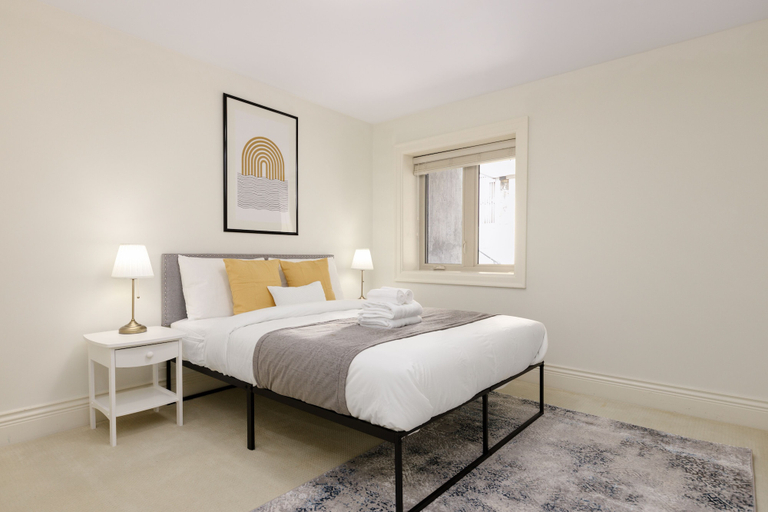 Bedroom 3, Cozy 2BR BSMT Suite Near Grouse Mt. and Edgemont., Greater Vancouver