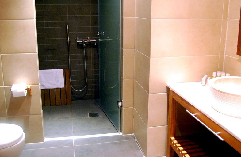 Bathroom 5, Astrolabe Hotel, Central Greece