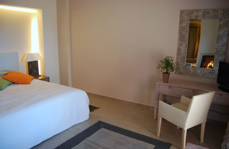 Bedroom 4, Astrolabe Hotel, Central Greece