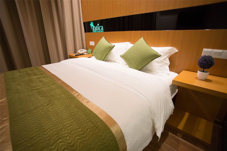 Bedroom 2, Vatica ShangHai International Tourist Resort Huaxia E Road Metro Station Hotel, Shanghai