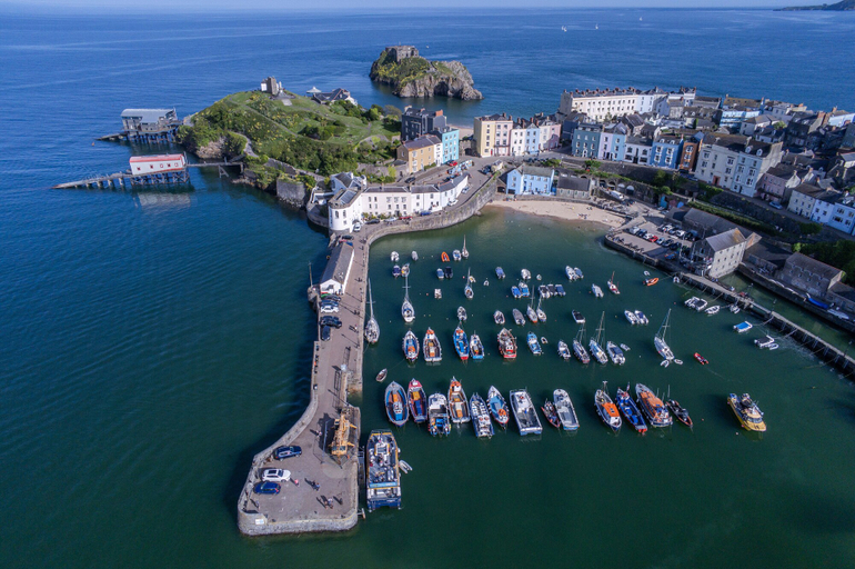 Exterior & Views 2, Four Seasons - 1 Bedroom - Tenby, Pembrokeshire