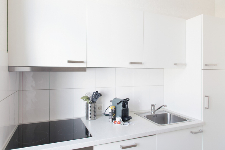 Private kitchen 2, ZH Seefeld - Hitrental Apartment, Zürich