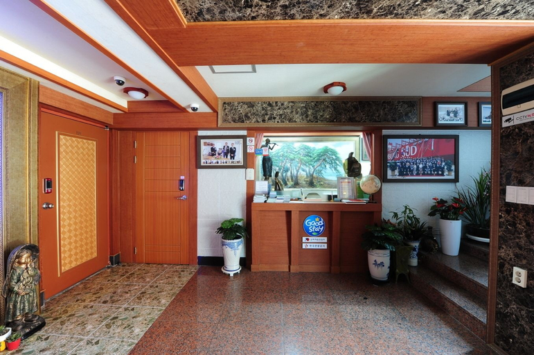 Others 5, Hi Hotel, Dong