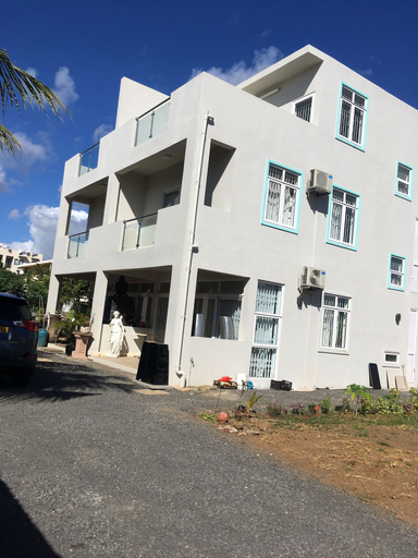 Exterior & Views 2, Villa 413, Black River