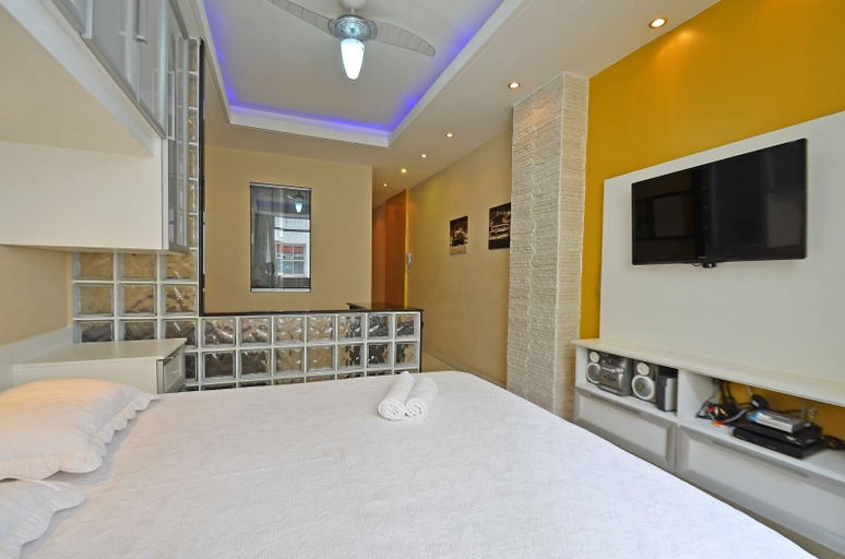 Bedroom 2, Rio Rentals 021- C043 Studio com hidromassagem na praia de Copacabana, Rio de Janeiro