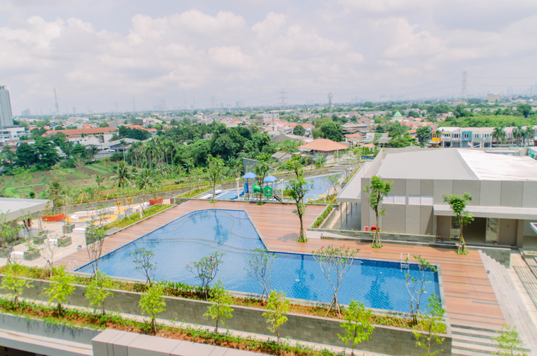Sport & Beauty 3, Cozy Design 1BR with Working Space at Emerald Bintaro Apartment By Travelio, Tangerang Selatan