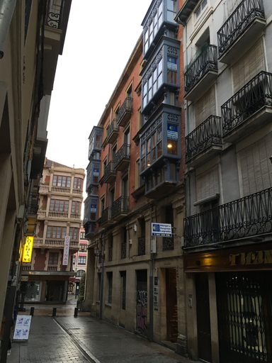 Exterior & Views 2, Pensión La Bilbaina - Albergue Logroño, La Rioja
