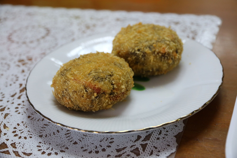 Food & Drinks 4, Hamakaze, Uruma