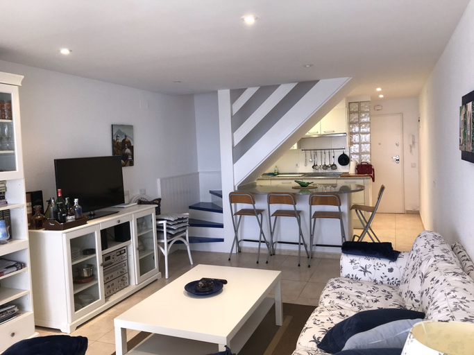 Others 5, Duplex Elypalace 15-9, Girona