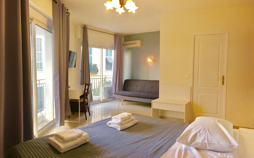 Bedroom 2, Hôtel Georges, Alpes-Maritimes