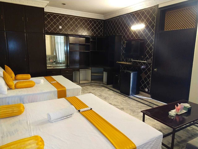 Bedroom 3, Hotel Royal Grand, Zhob