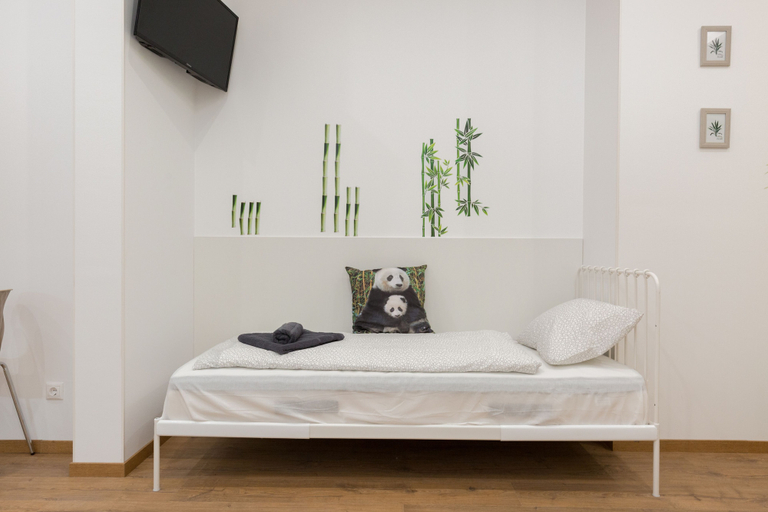 Bedroom 3, Budapest Holidays Downtown, Budapesti