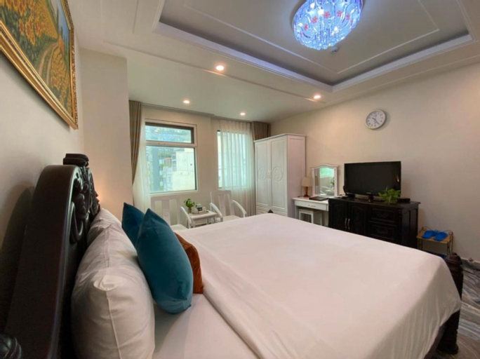 Bedroom 16