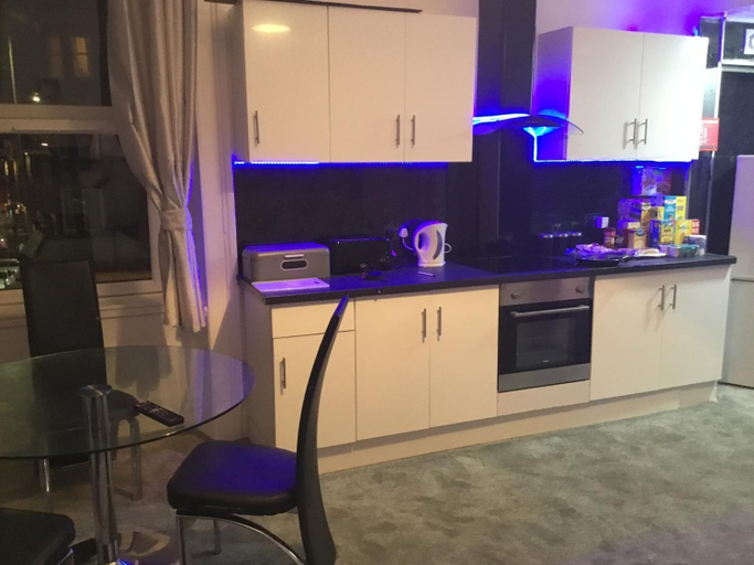 Others 5, Paisley central luxury Rooms & Apartment, Renfrewshire