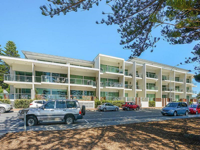 Breeze Beachfront Apartments, Victor Harbor