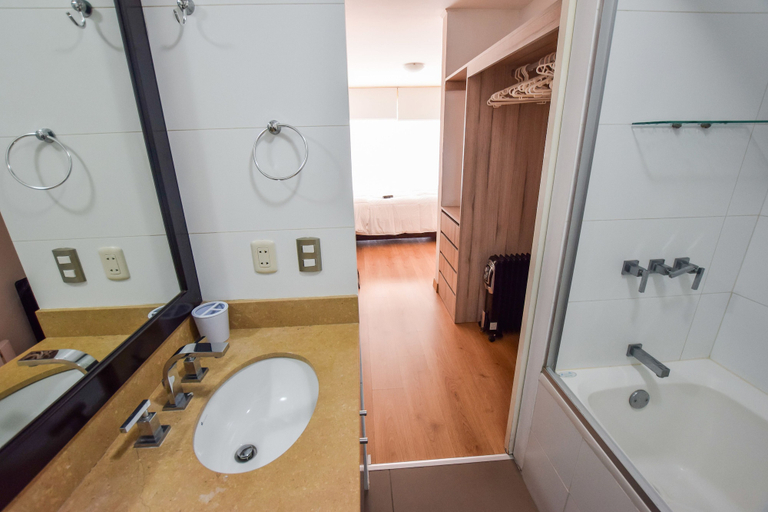 Bathroom 4, Miraflores4Rent Upper Pardo, Lima