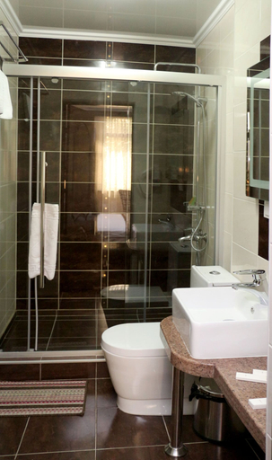 Bathroom 3, Onyx Hotel, Bishkek