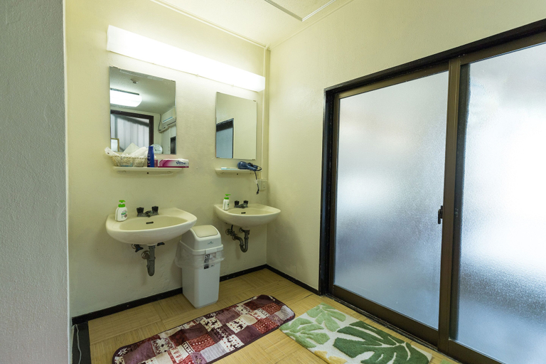Bathroom 5, Chojuyu Hakoneso, Hakone