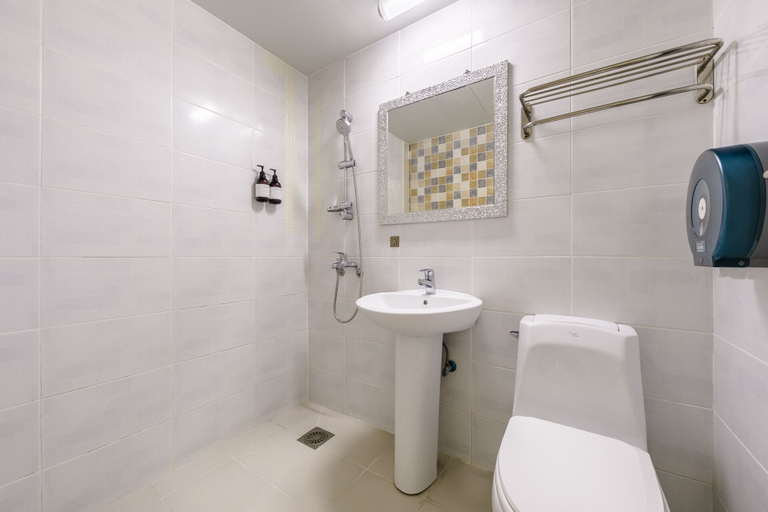 Bathroom 5, Cordelia Hotel, Seogwipo