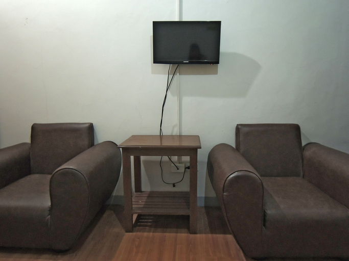 Others 3, La Erma Pension House, Argao