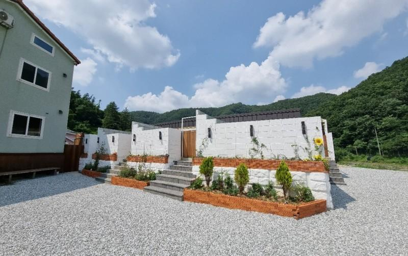 Exterior & Views 1, Geumsan Painting Pension, Geumsan