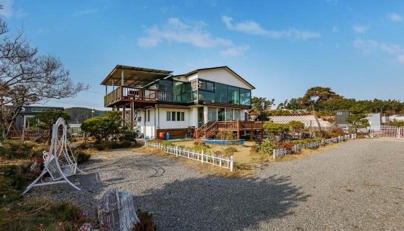 Exterior & Views 1, Daebudo Seaside Healing Camp Pension, Hwaseong