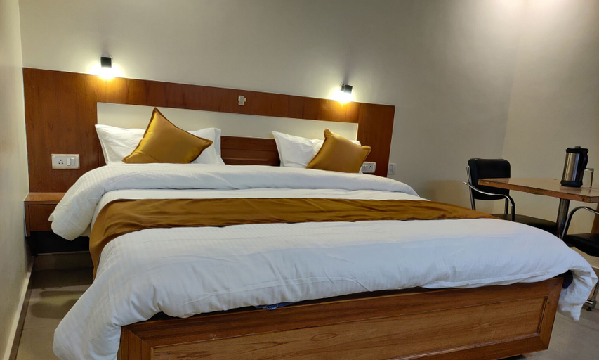 Bedroom 2, Hotel HV, Sirmaur