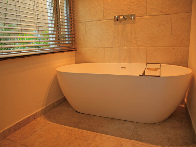Bathroom 4, villa kukuru, Ginoza