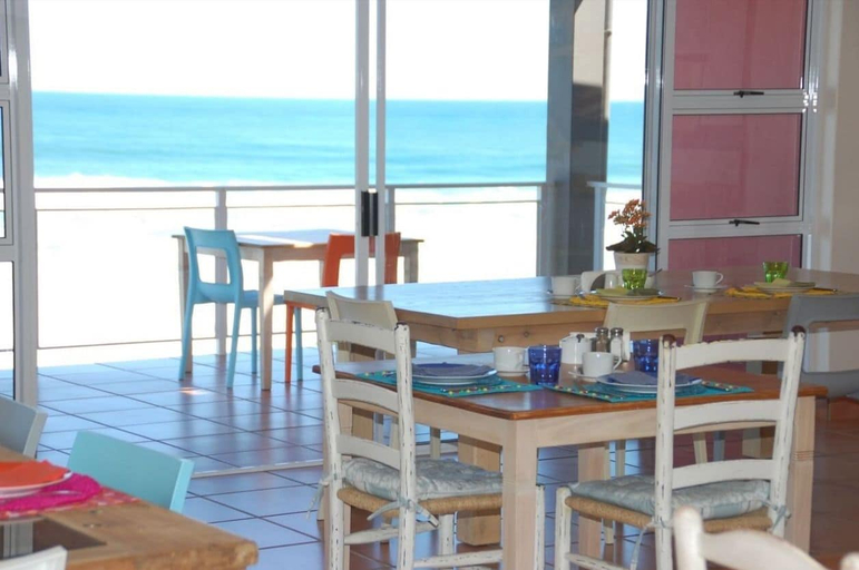 Food & Drinks, Dune Beach House, Eden