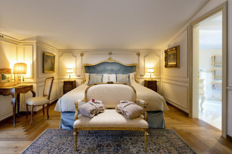 Bedroom 2, Villa Valentini Bonaparte, Perugia