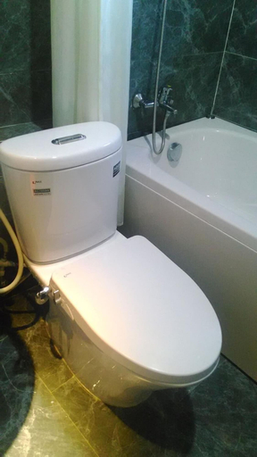 Bathroom 3, Tabii hotel, Da Nang