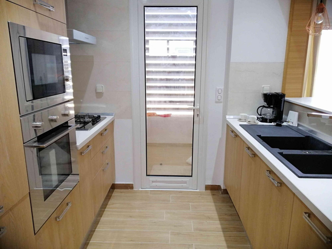 Others 1, Bright Stylish 1bd Flat in Jardins De Carthage, Bouhaira