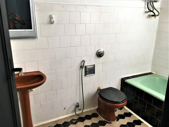 Bathroom 4, Hostel Bella Ciao, Rio de Janeiro