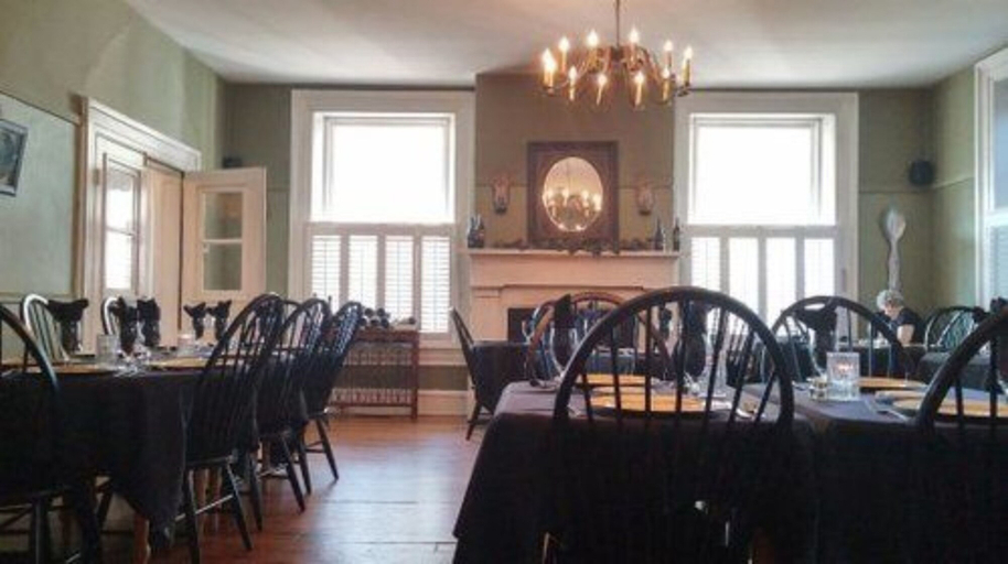 Food & Drinks 4, Lafayette Inn, Greene