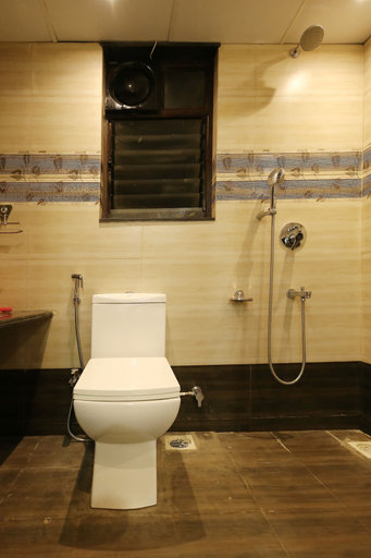 Bathroom, Areca Palms, Raigarh
