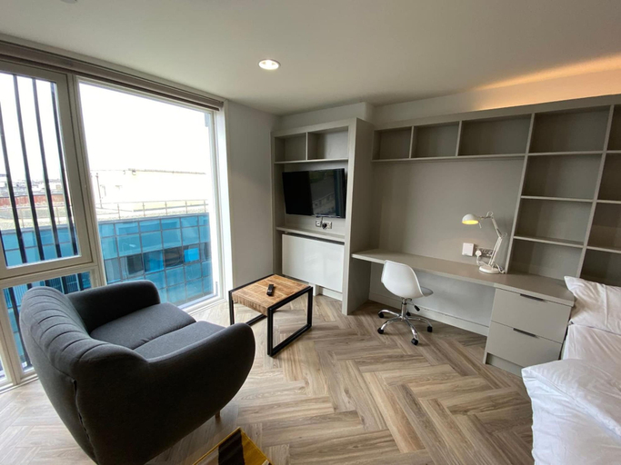 Others 5, Eyre Square Galway Central Self Catering