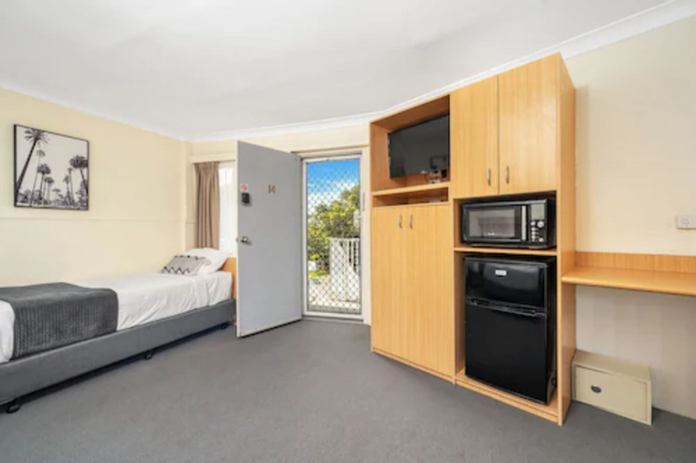 Bedroom 16