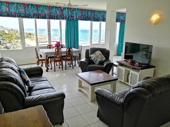 Others 5, Claridges 404, Ugu