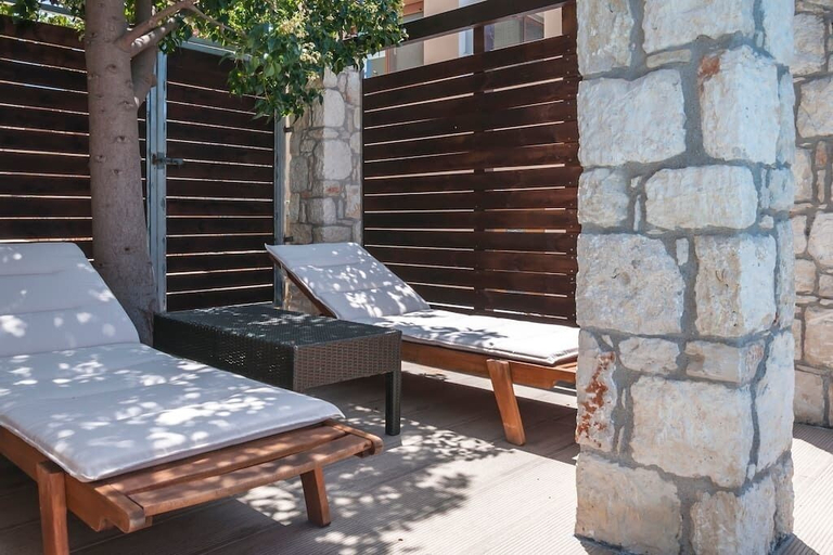 Others 5, Villa Silvia, Crete