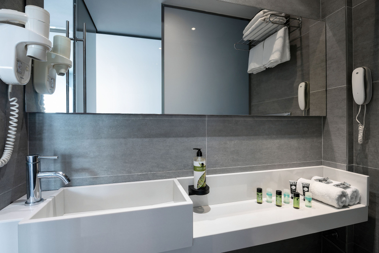 Bathroom 4, Oktober Downtown Boutique Hotel, South Aegean
