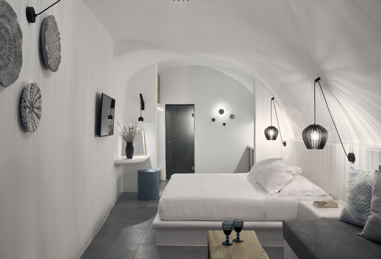 Bedroom 4, Alisaris Caves, South Aegean